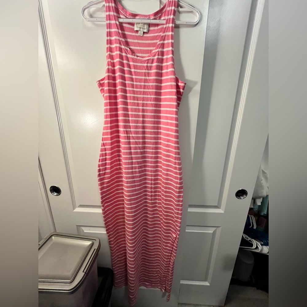 𝓼𝓪𝓲𝓵 𝓣𝓸 𝓼𝓪𝓫𝓵𝓮 𝓟𝓲𝓷𝓴 𝓪𝓷𝓭 𝓦𝓱𝓲𝓣𝓮 𝓼𝓣𝓻𝓲𝓹𝓮𝓭 𝓼𝓱𝓲𝓻𝓣